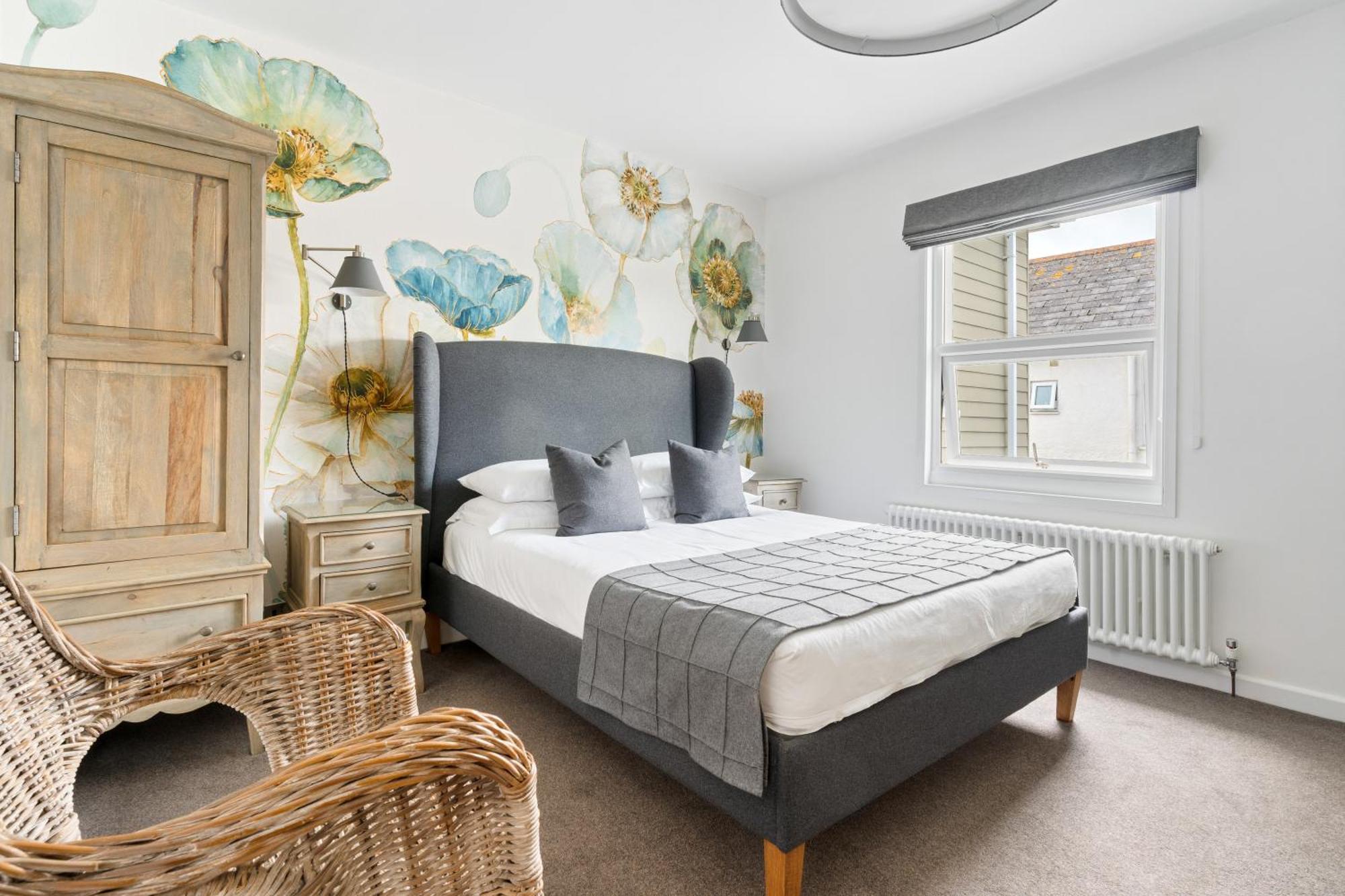Bay Guest house 4*